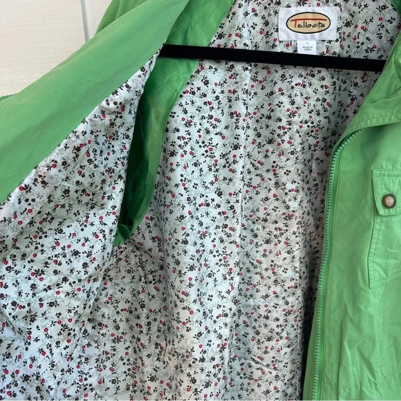 Talbots Green Utility Jacket with Collared Neckline and Lightweight Design - Picture 3 of 8